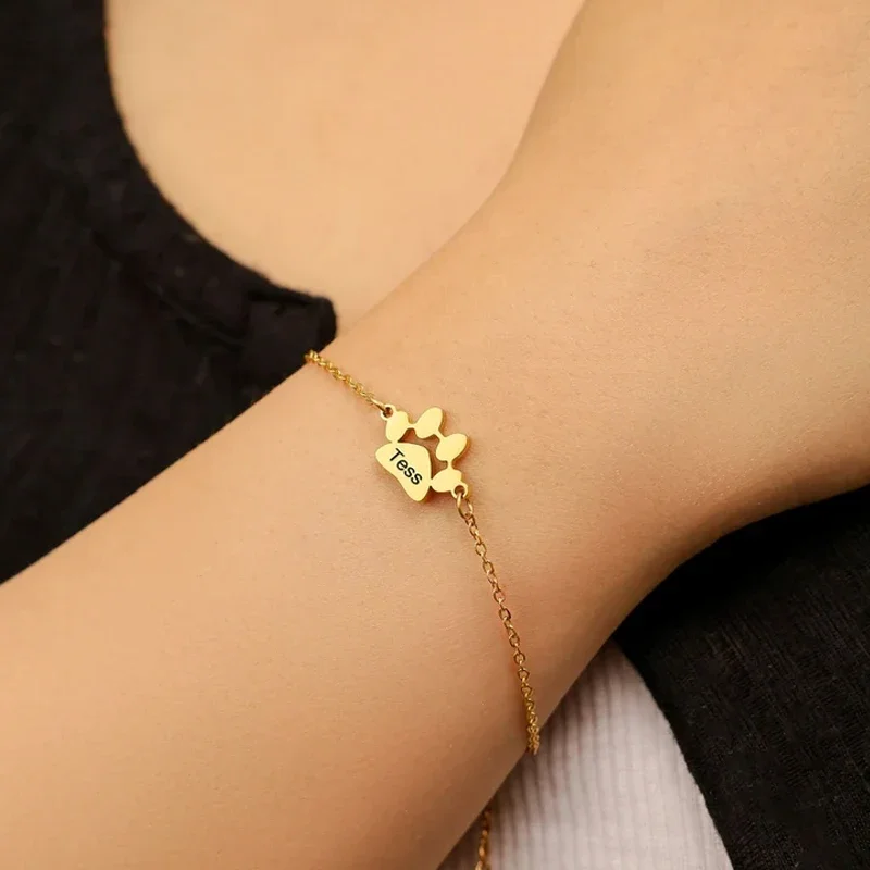 かわいいトレンディな犬猫の足跡カスタムネームブレスレット女性 - Bracelet Link Remover のレビューと価格
